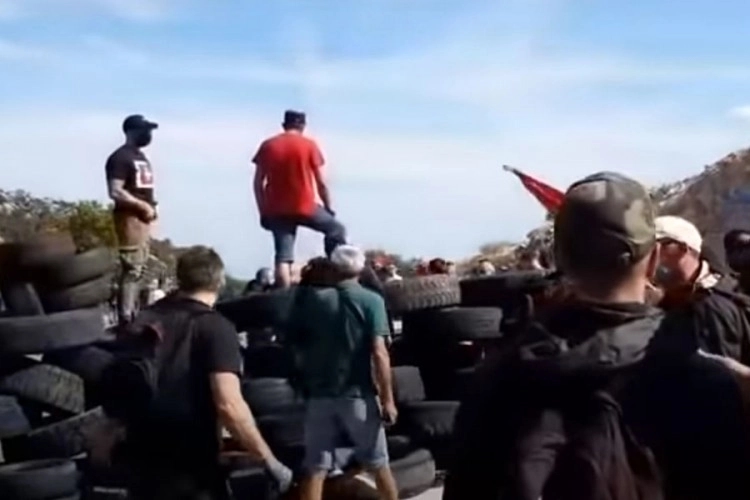 Abazović: Žao mi je i izvinjavam se