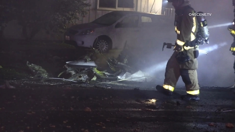 Avion se srušio na naselje