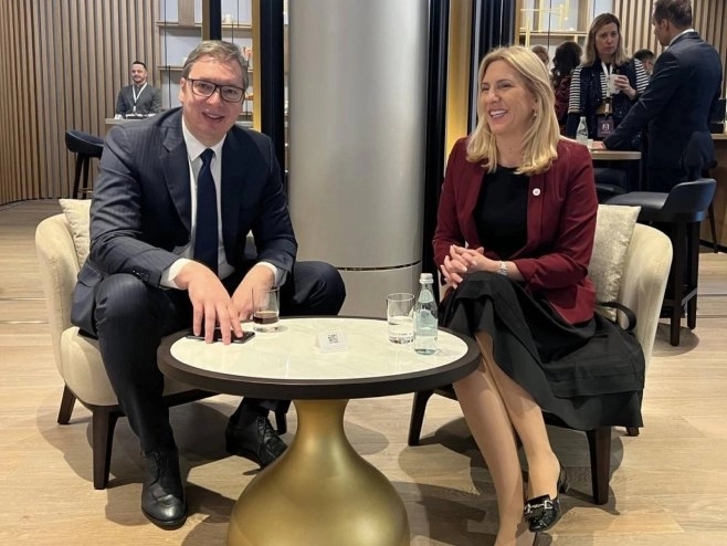 Cvijanovićeva i Vučić u Tirani – razgovori prijatelja