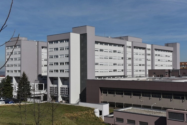 Dojava lažna, pacijenti i osoblje vraćaju se u UKC