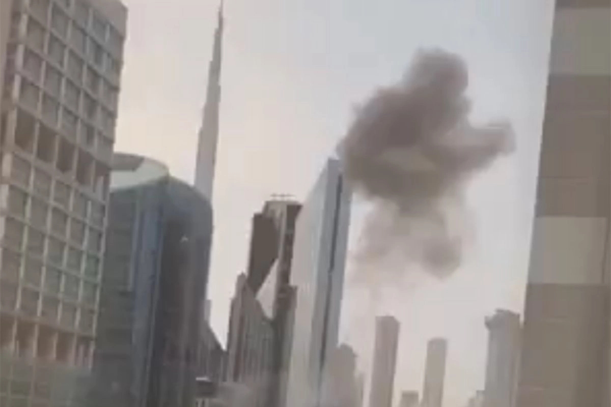 Eksplozije u Dubaiju, crni dim prekrio dio grada (VIDEO)