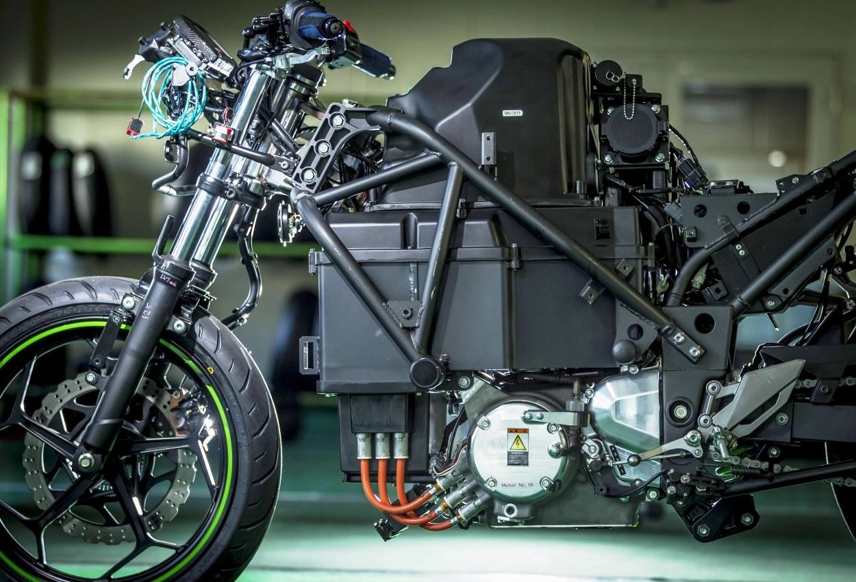 Kawasaki će od 2035. godine proizvoditi samo električne motocikle
