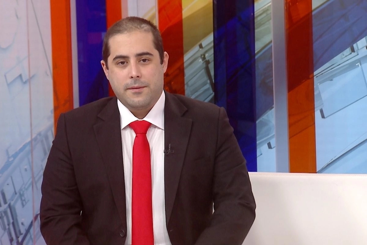 Miša Vasić posjetio antiputinovski protest  na poziv Stojkovića