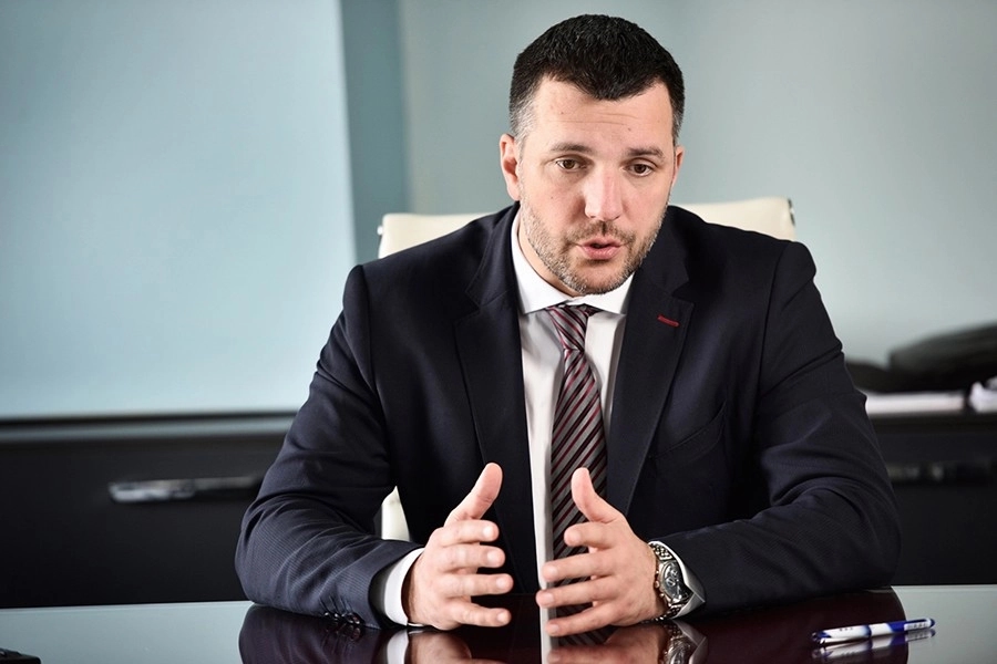 “Neka kiseonik nabavljaju Zolak i Stanivuković”