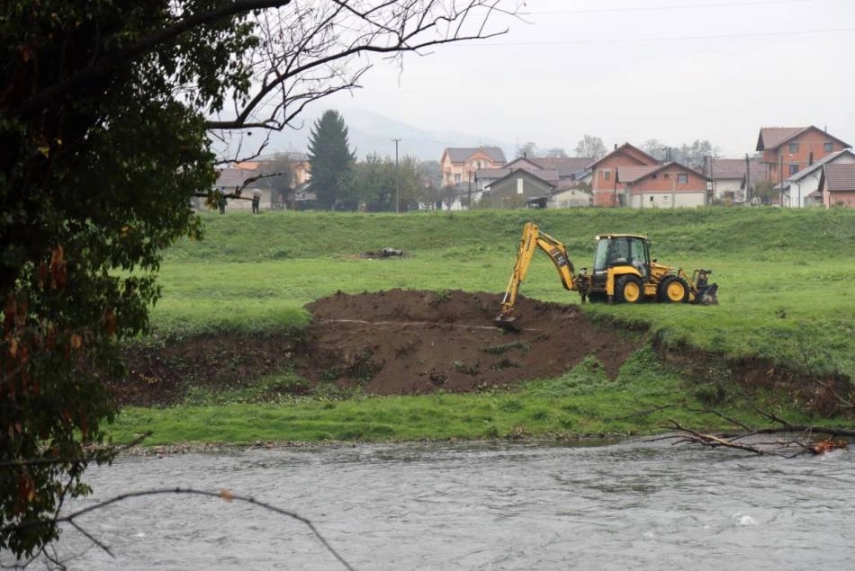 Od radova na mostu u Česmi ostao samo kamen temeljac