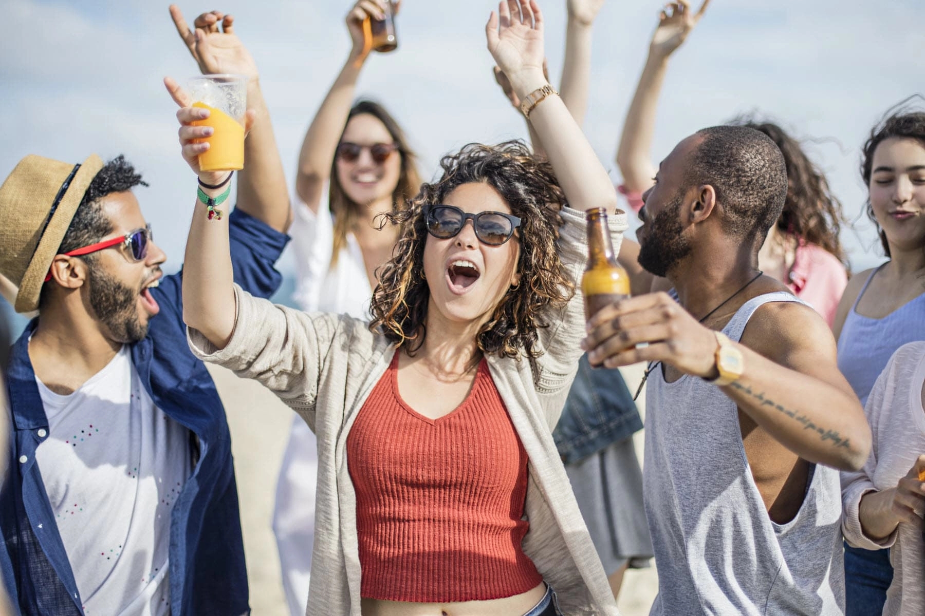 Ovo je pet država koje se vraćaju predpandemijskom načinu života