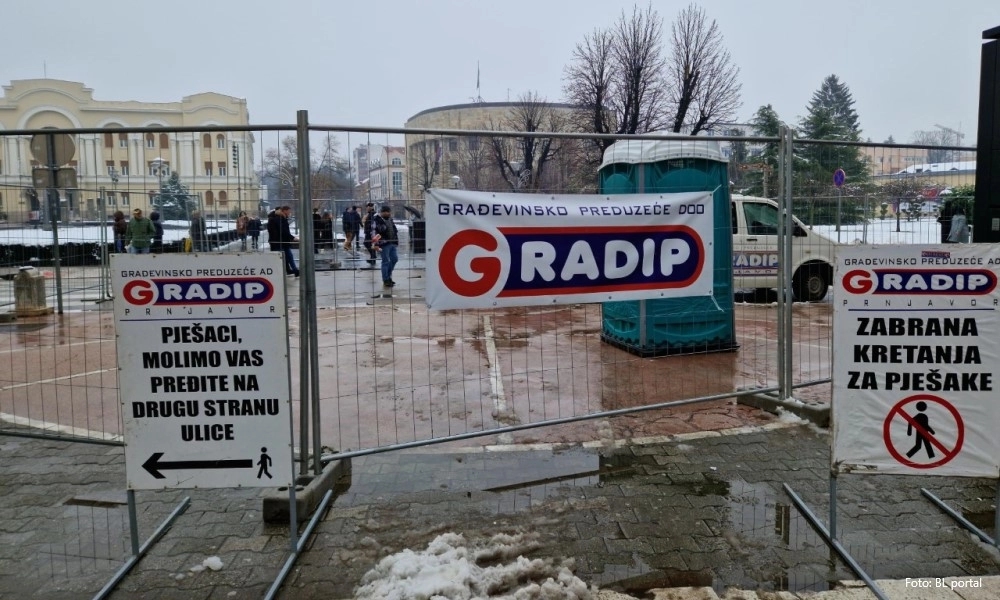 Počela izgradnja pješačke platforme pored banjalučke Gradske uprave