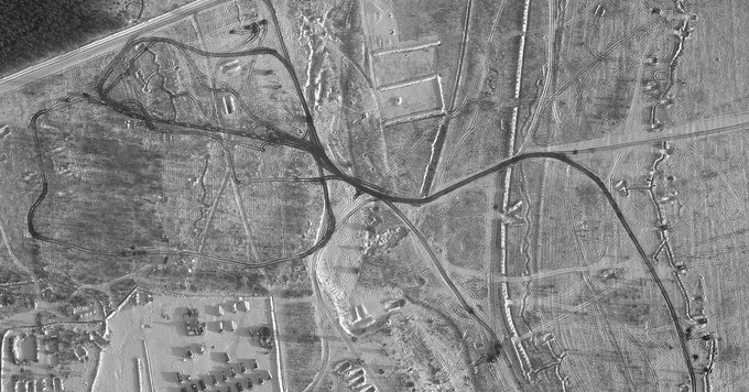 Pojavili se novi snimci; Rusija gomila vojsku na granici, baza prepuna tenkova