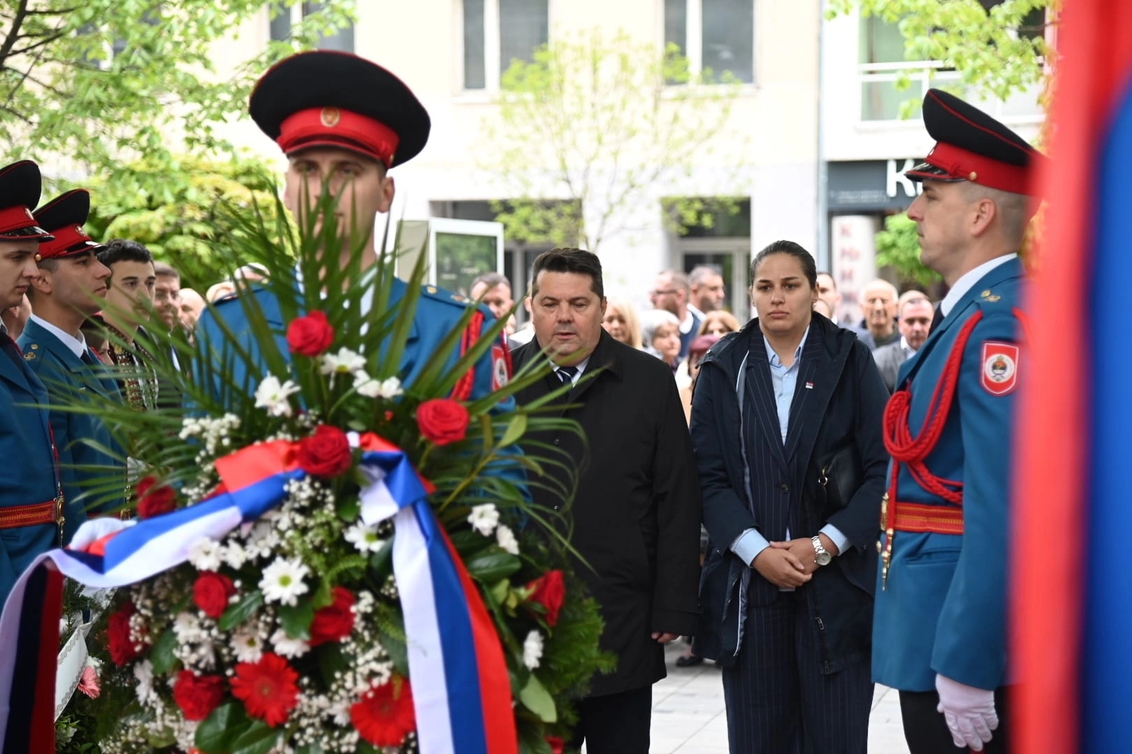Položeni vijenaci na spomenik 12 beba