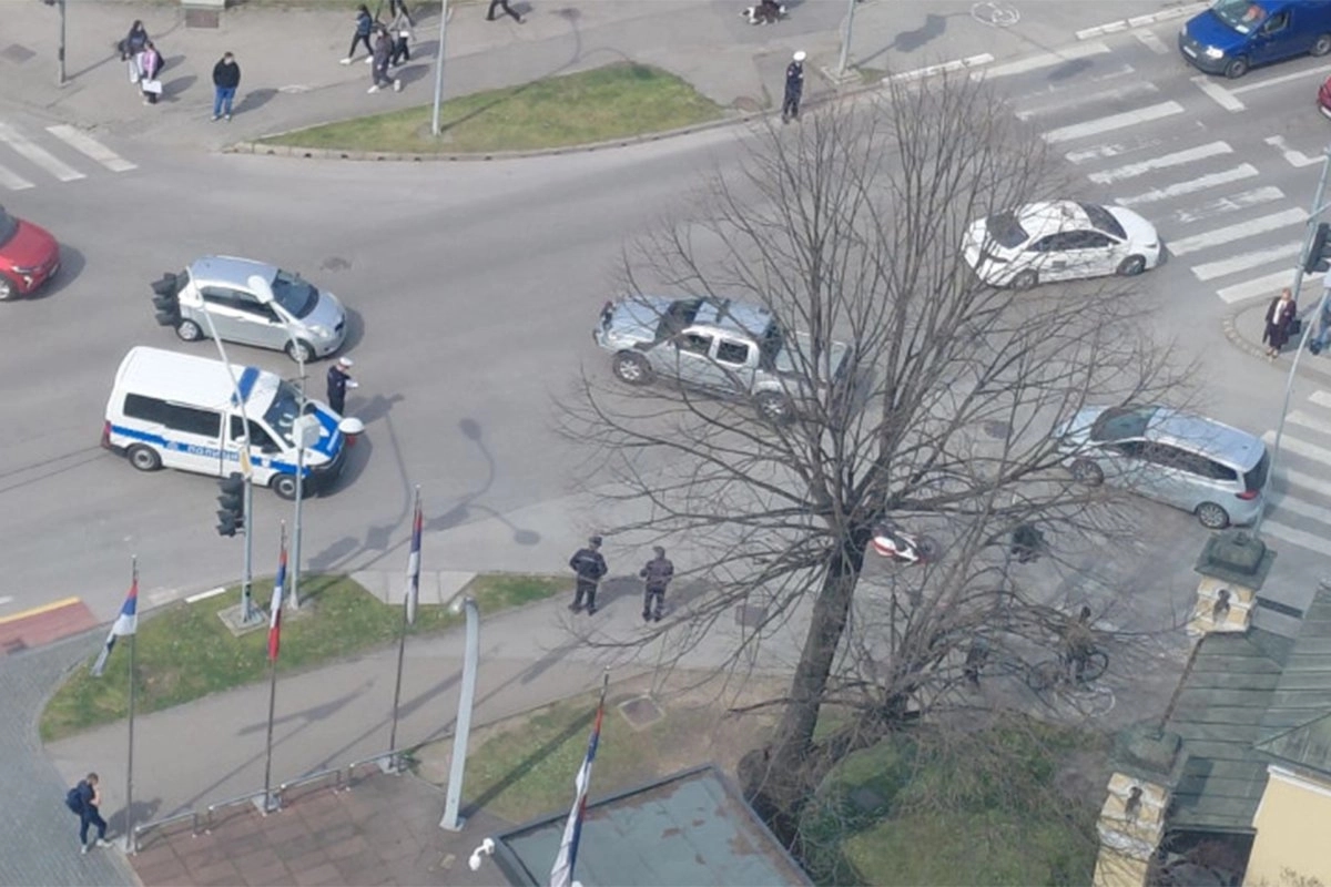 Povrijeđen motociklista kod zgrade Vlade Republike Srpske