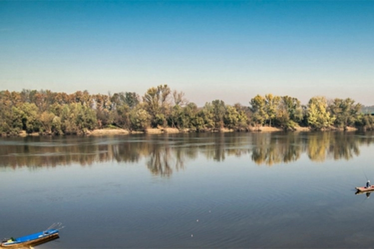 Prevrnuo se čamac kod Bačke Palanke, ima stradalih
