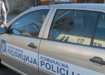 Smijenjena dva radnika Komunalne policije