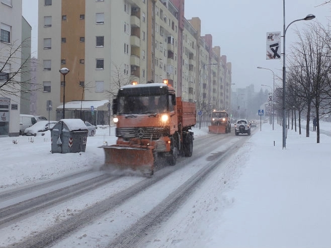 Snijeg Banjaluci se čisti po prioritetima
