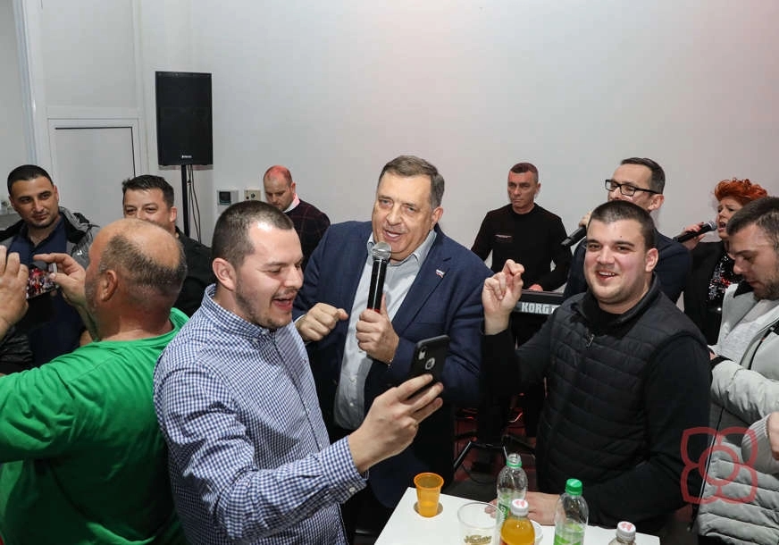 SNSD proglasio ubjedljivu pobjedu u Banjaluci