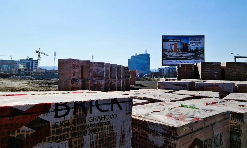 Šta se gradi preko puta “Delte”