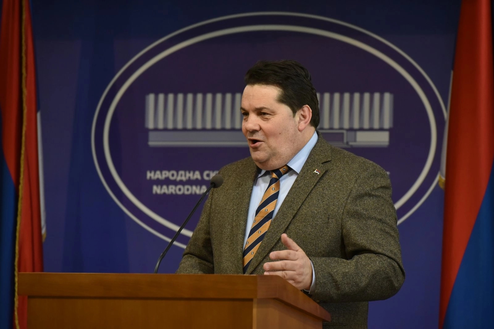 Stevandić: Jedini „zvučni top“ u Srbiji je Aleksandar Vučić