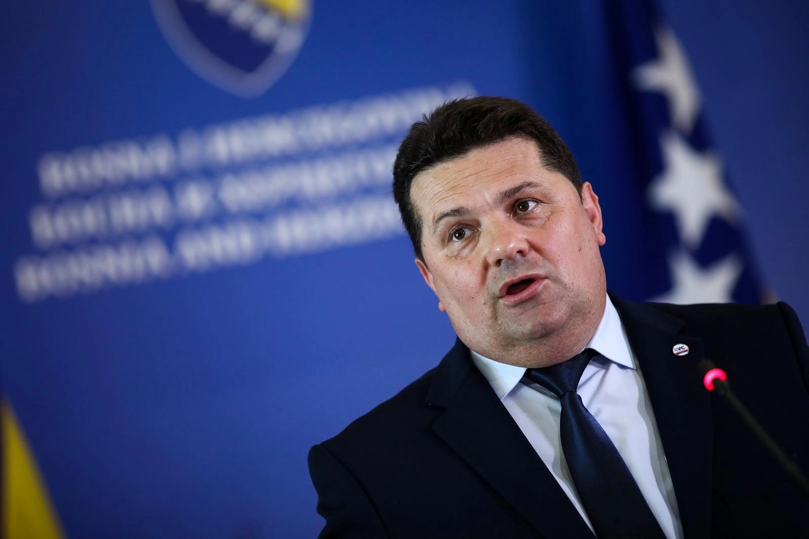 Stevandić poručio da Šmit ne može određivati budućnost jednom narodu