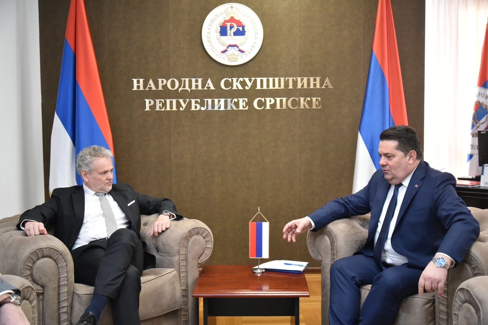 Stevandić sa Satlerom: Što prije zatvoriti OHR