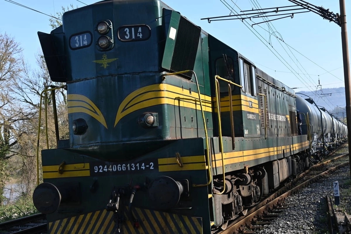 Stigla prva kompozicija nafte iz luke Ploče