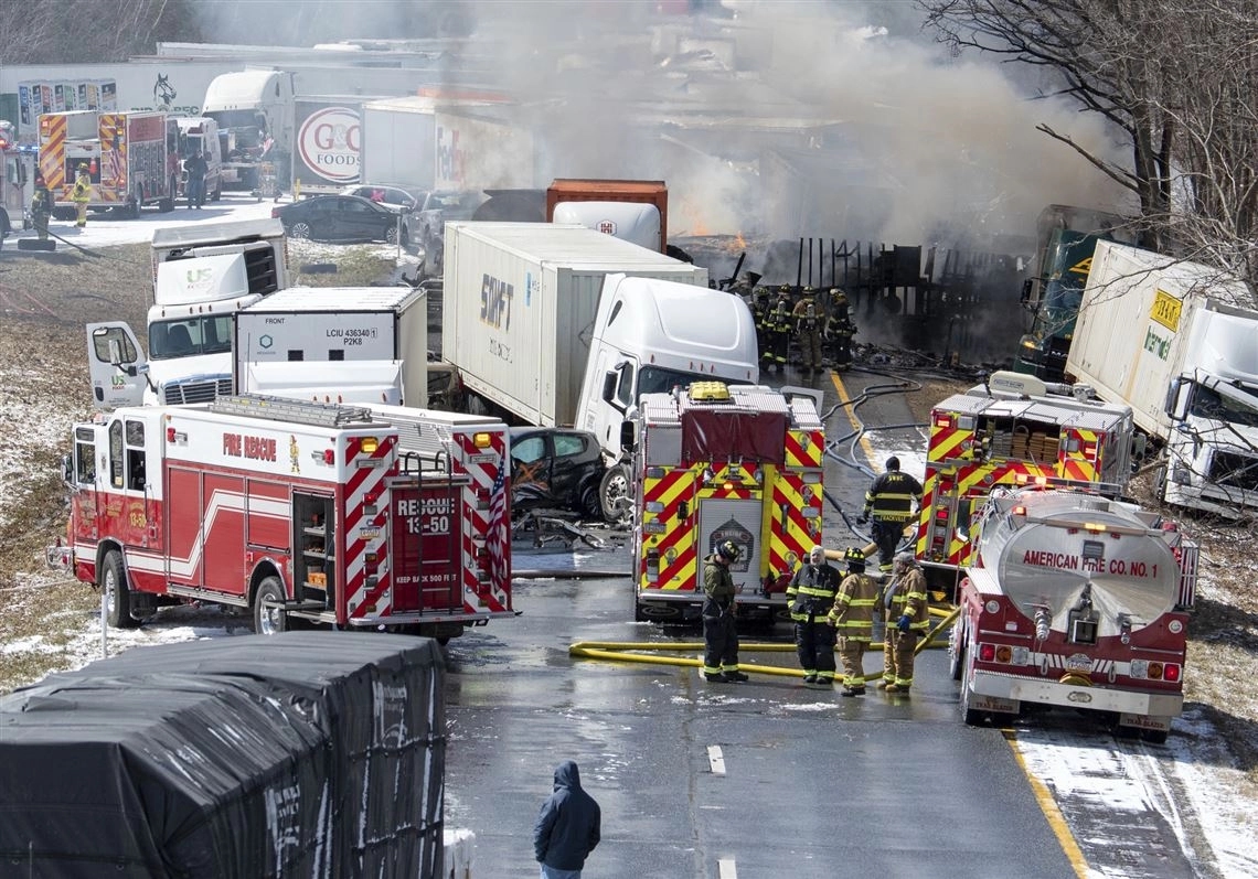 Sudar više od 40 vozila u SAD, desetine povrijeđenih