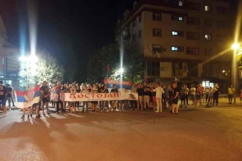 U Danilovgradu održan skup podrške mitropolitu Joanikiju