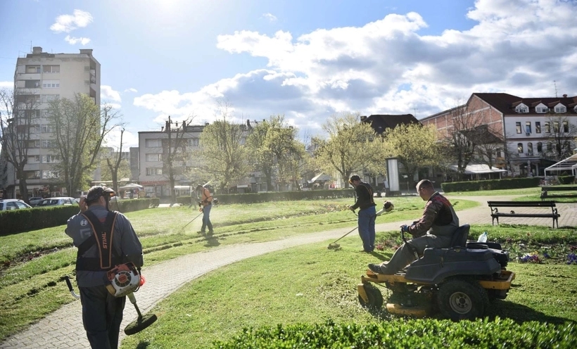 Ubrzo košenje trave i u banjalučkim prigradskim naseljima