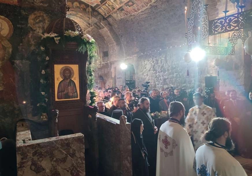 Ustoličen Patrijarh Porfirije