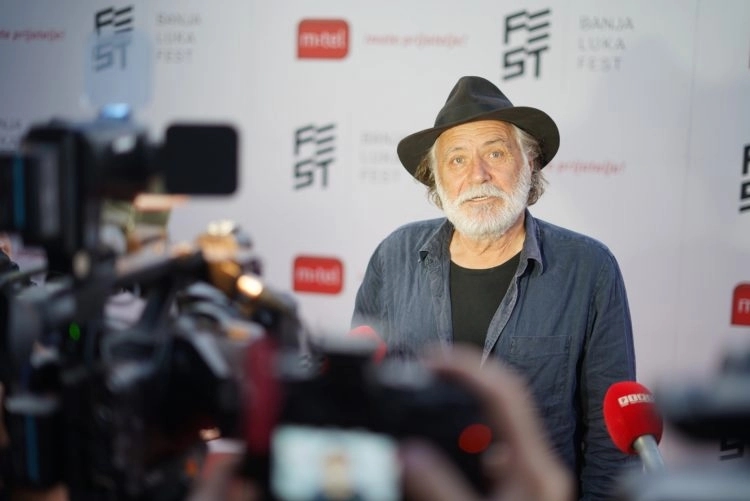 Veče muzike začinjene poezijom: Sjajni Šerbedžija zatvorio Banja Luka Fest