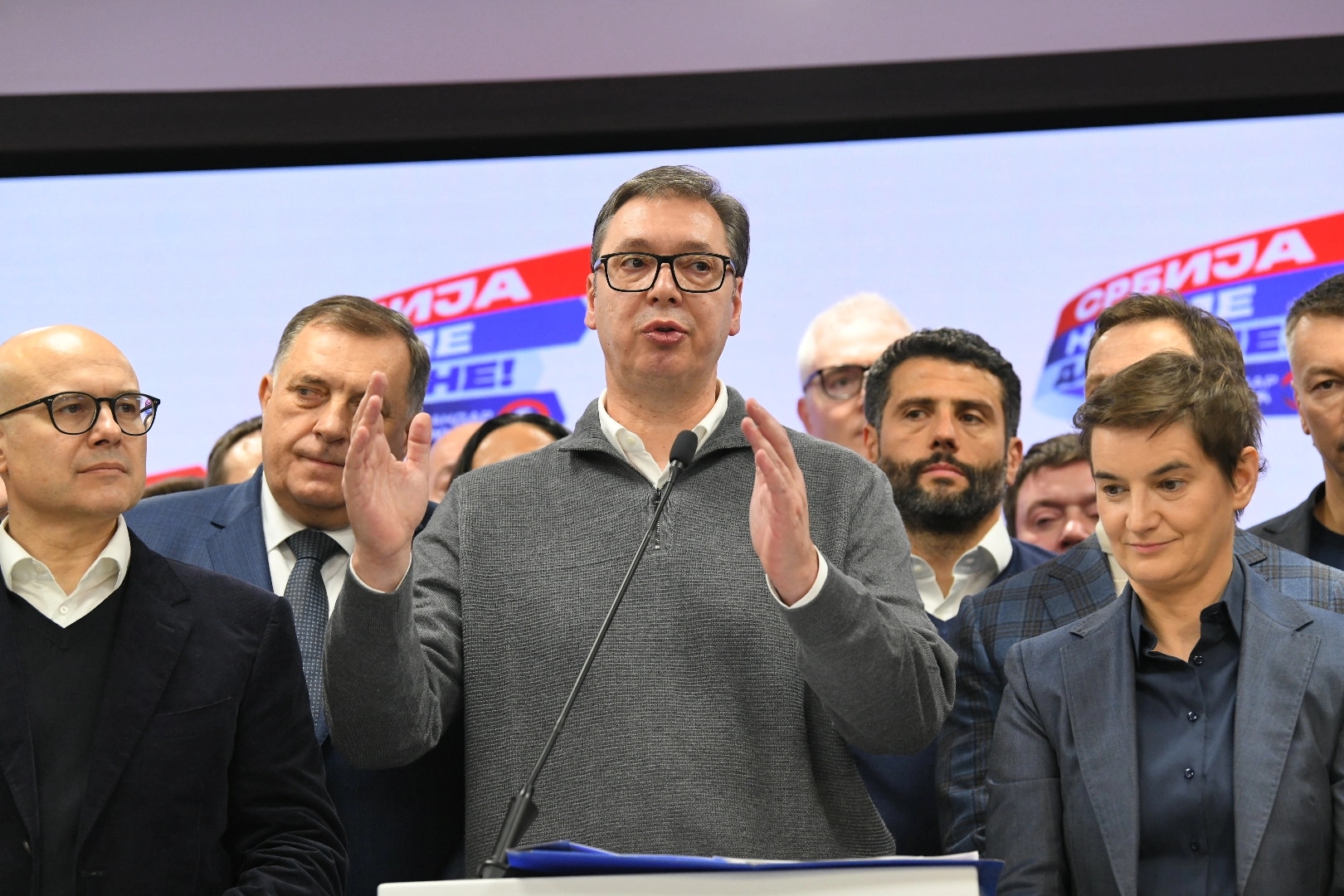 Vučić: Apsolutna većina