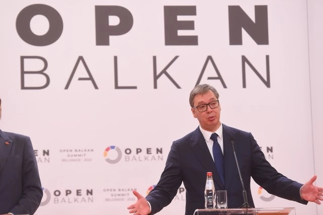 Vučić: “Nije normalno”