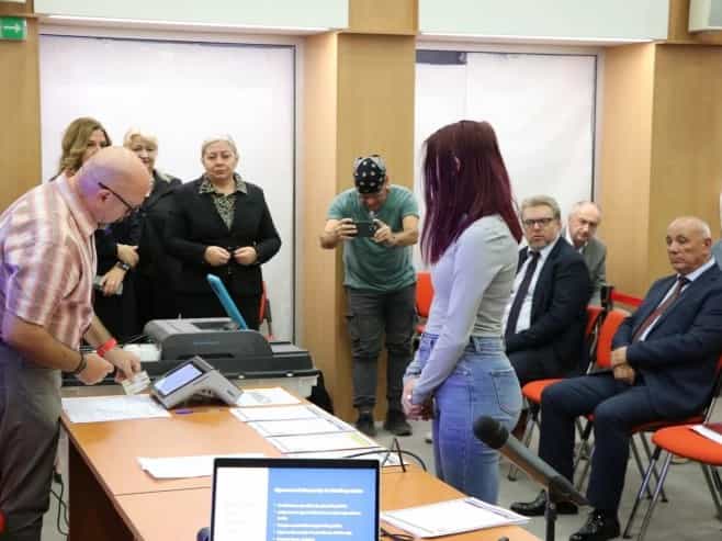 CIK održao prezentaciju seta specifičnih tehnologija za opšte izbore (FOTO)