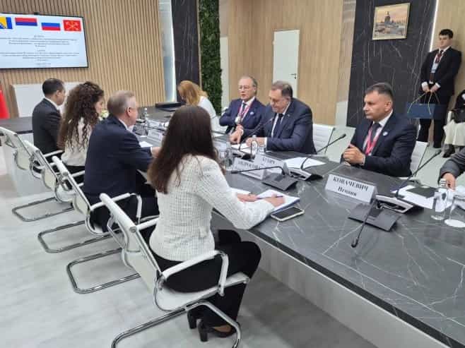Delegacija Srpske sa gubernatorom Sankt Peterburga