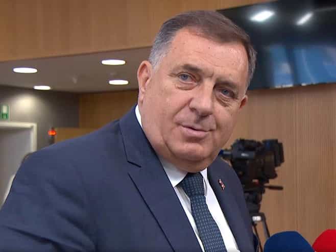 Dodik: Prnjavor predstavlja primjer uspješne lokalne zajednice u Srpskoj
