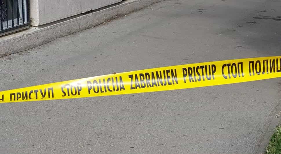 Eksplozija u Derventi: Raznesena garaža, oštećeni kuća i auto