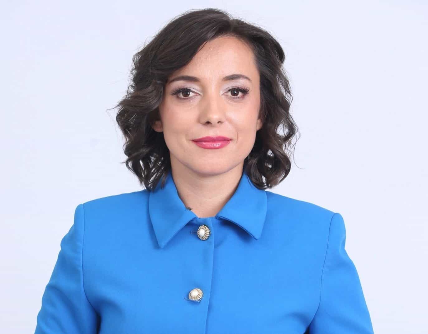 Fejton: Sa druge strane mikrofona MIRELA KAJKUT – ZELJKOVIĆ – BEZ POLITIKE MOLIM