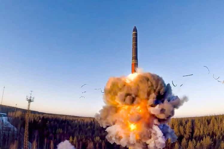 Iran gađa Izrael, Teheran pod udarima – prijeti širi rat i nova kriza