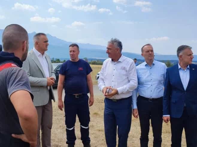 Premijer Srpske obišao požarište u selu Donja Bijenja kod Nevesinja