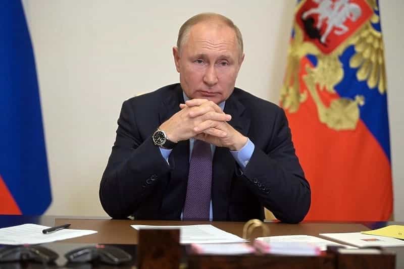 Putin: Ne vidim svrhu sastanka sa Zelenskim