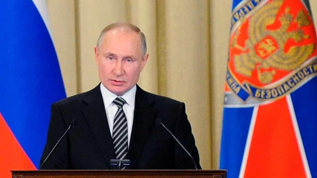 Putin: Rusija mora da jača suverenitet