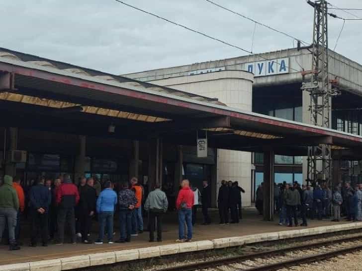 Radnici “Željeznica” obustavili rad