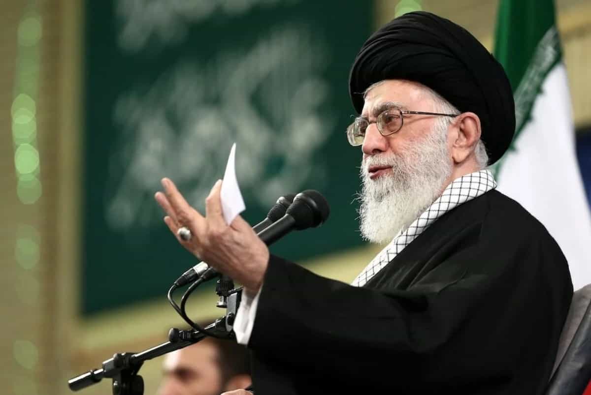 Sahranjen iranski ajatolah Ali Hamnei