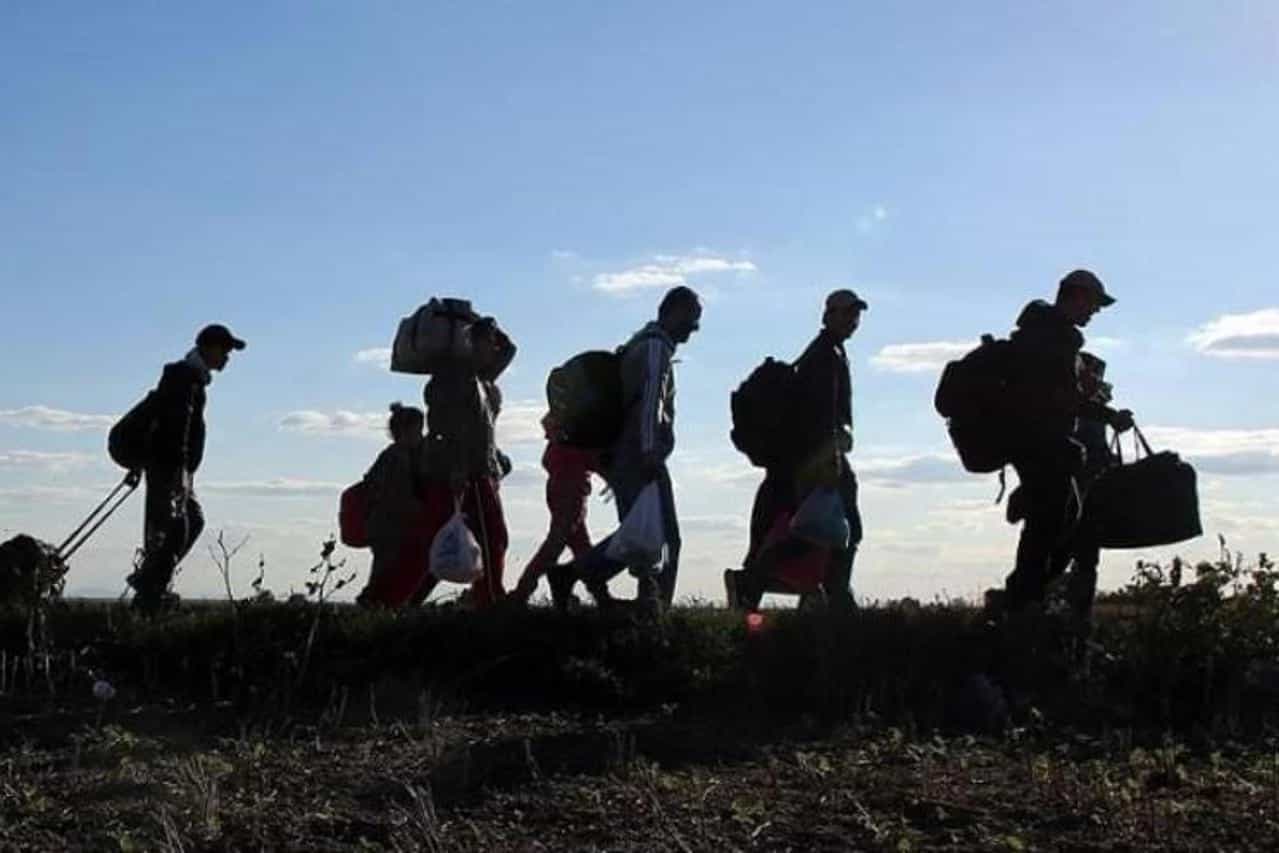Spašeno 26 migranata južno od Gavdosa: Čamac locirao Fronteksov avion