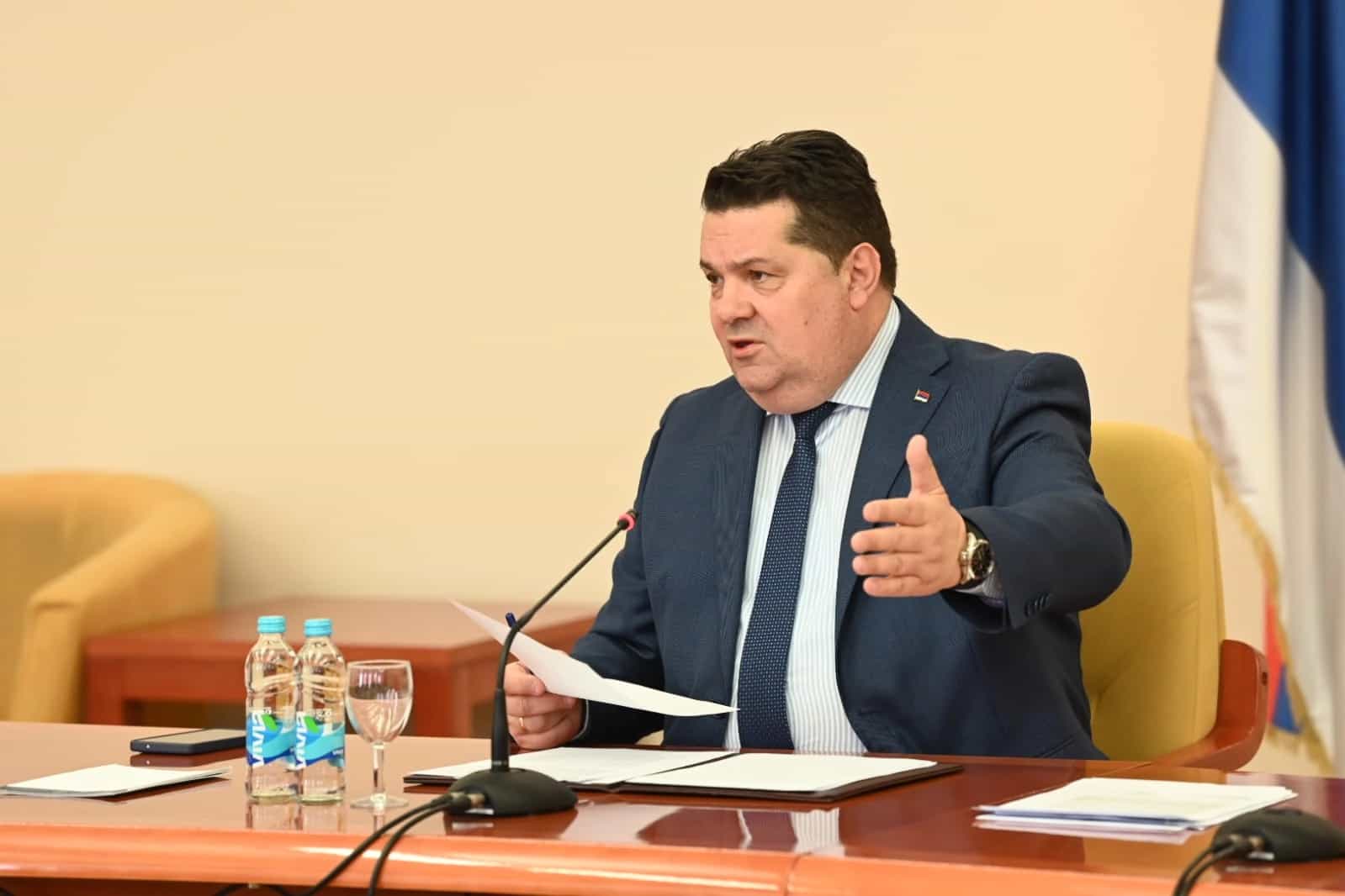 Stevandić: Komšić sam sebi zalupio vrata u SAD