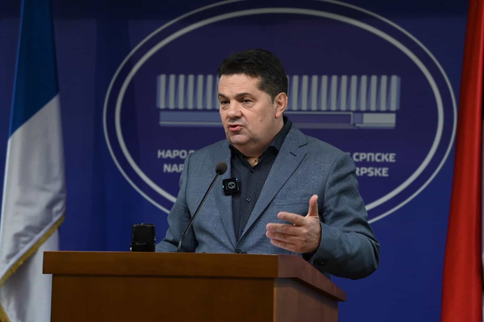 Stevandić: O motivima koji pozivaju na terorizam mora se javno govoriti