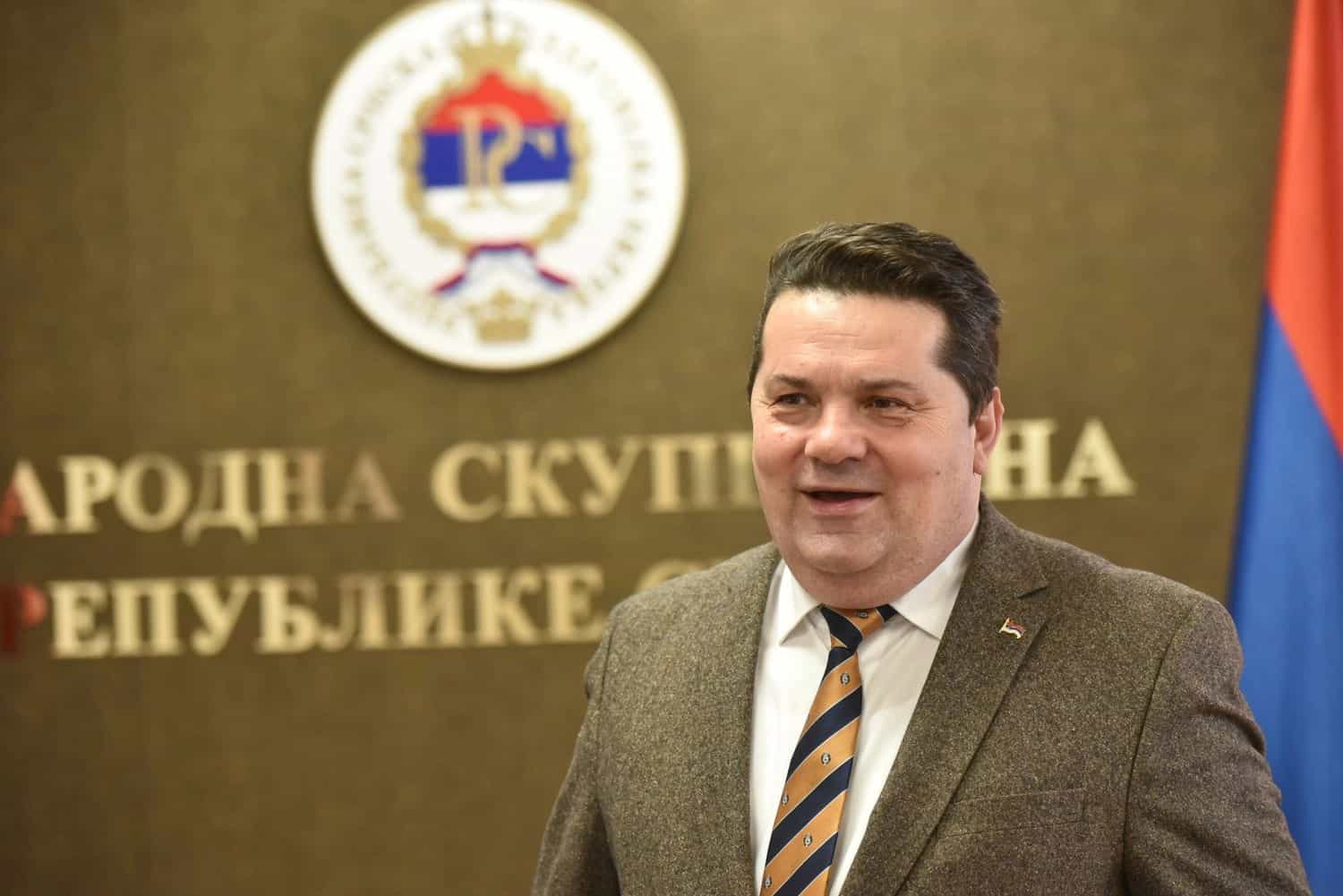 Stevandić: Srbija meta zbog podizanja vojske