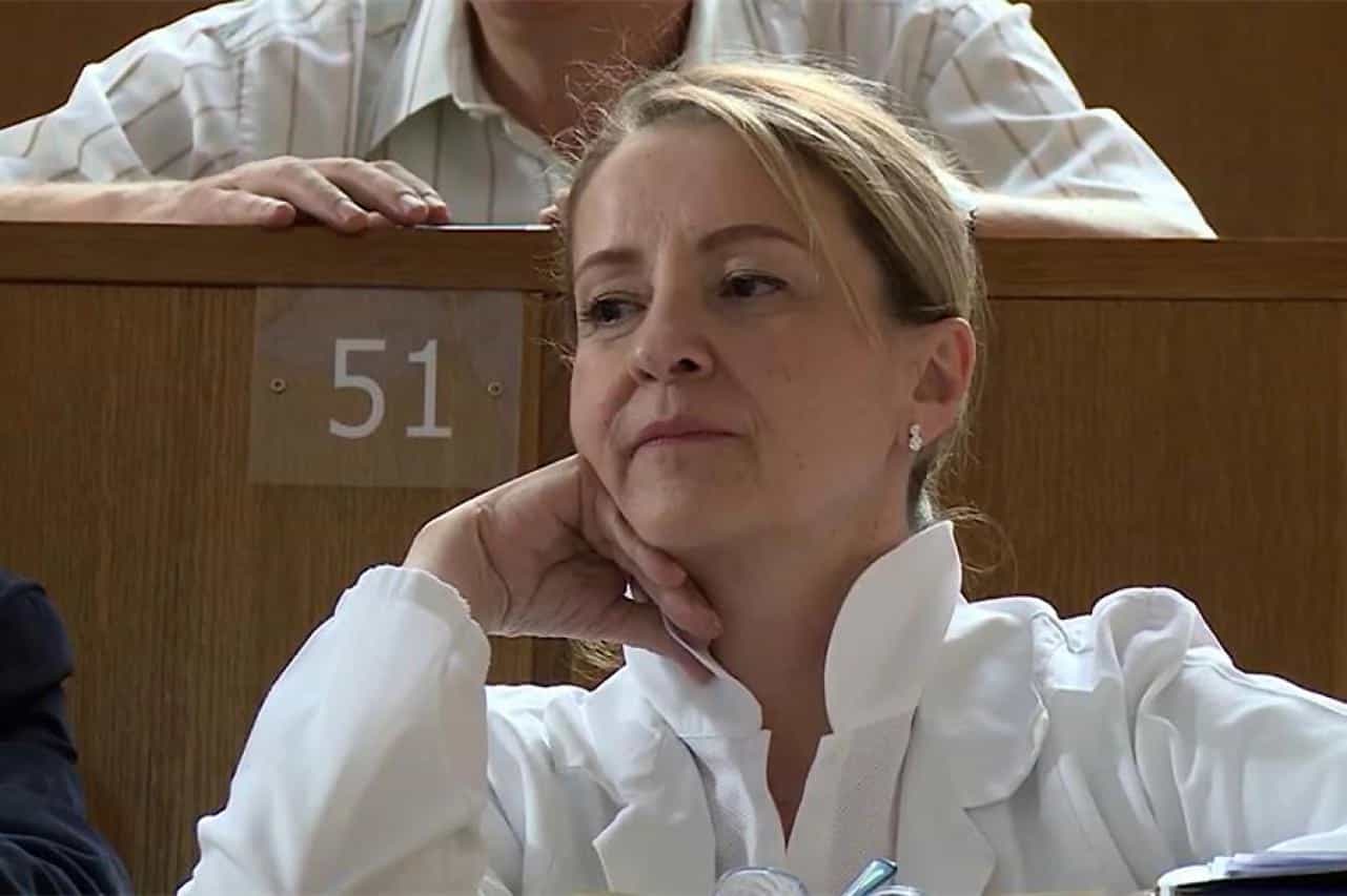 Sud poništio odluku o oduzimanju titule Sebiji Izetbegović, dobija i novac