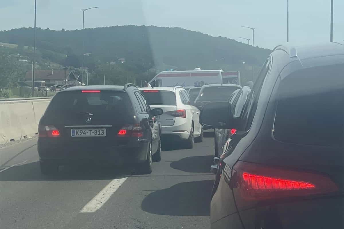 Težak udes na brzoj cesti u Laktašima, ima povrijeđenih