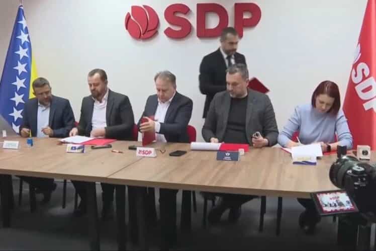Potpisan sporazum pet stranaka, SDP i NiP idu na izbore bez SDA
