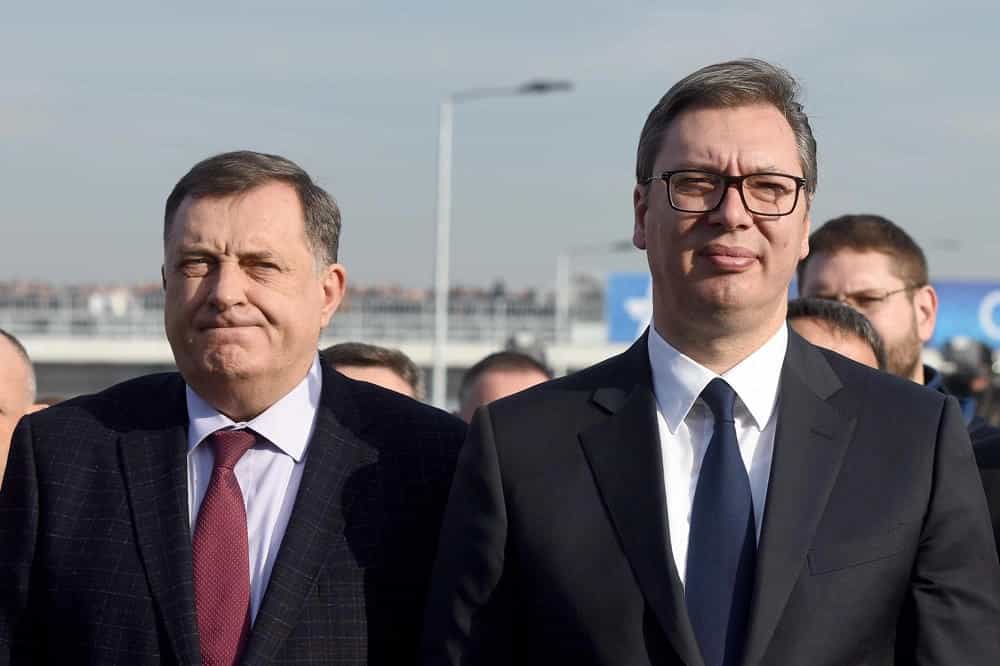 Vučić: Hvala Dodiku za sve zajedničke godine borbe za Srbiju i Srpsku
