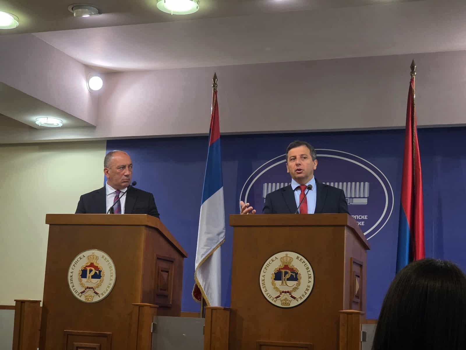 Vukanović tvrdi da Trivićeva želi utapanje u PSS: Ona mu žestoko odgovorila